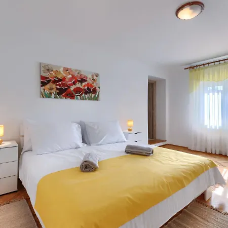 Ferienhaus Reaa By Interhome *