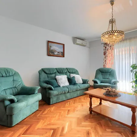 Reaa By Interhome Ferienhaus *