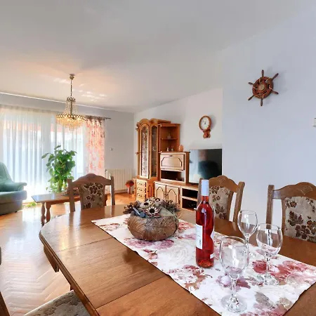 Reaa By Interhome Barban