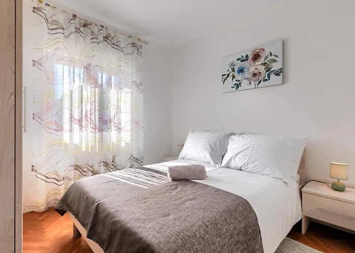 Vakantiehuis Reaa By Interhome